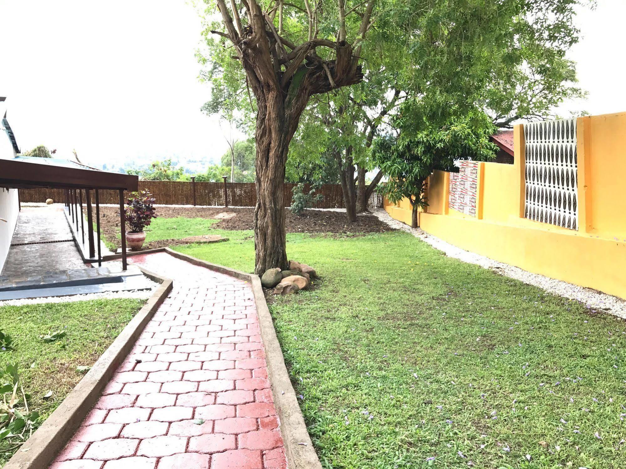 Inside Afrika Boutique Hotel Kigali Exterior photo